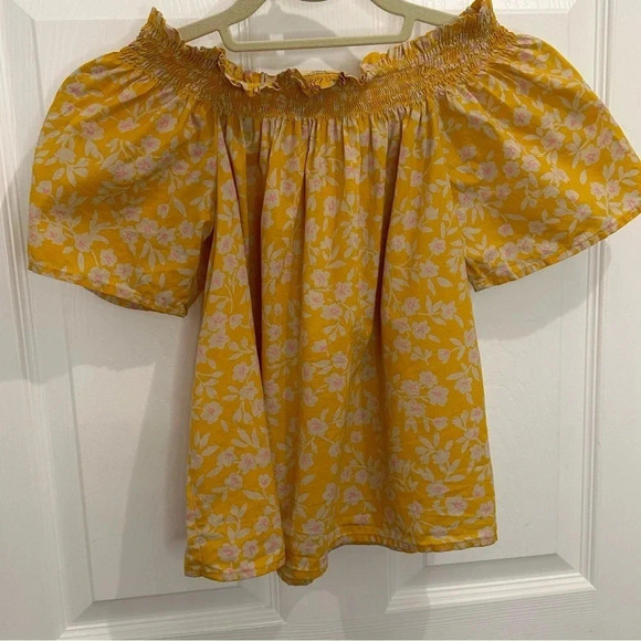 There Abouts Girls Yellow Floral Smocked Neckline Size 10/12 - Picture 2 of 8